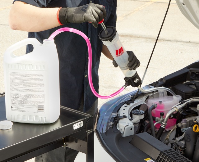 MotoMaster Fluid Transfer Pump, MultiPurpose Syringe, 550mL