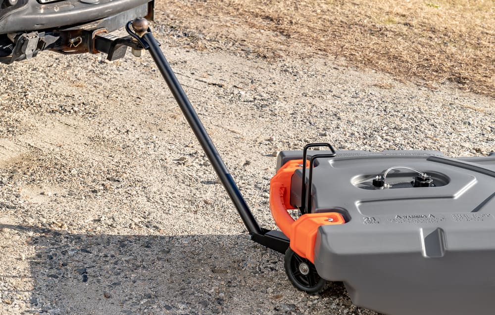 Camco Rhino Tote Tank with Front Wheels, 28Gal Canadian Tire