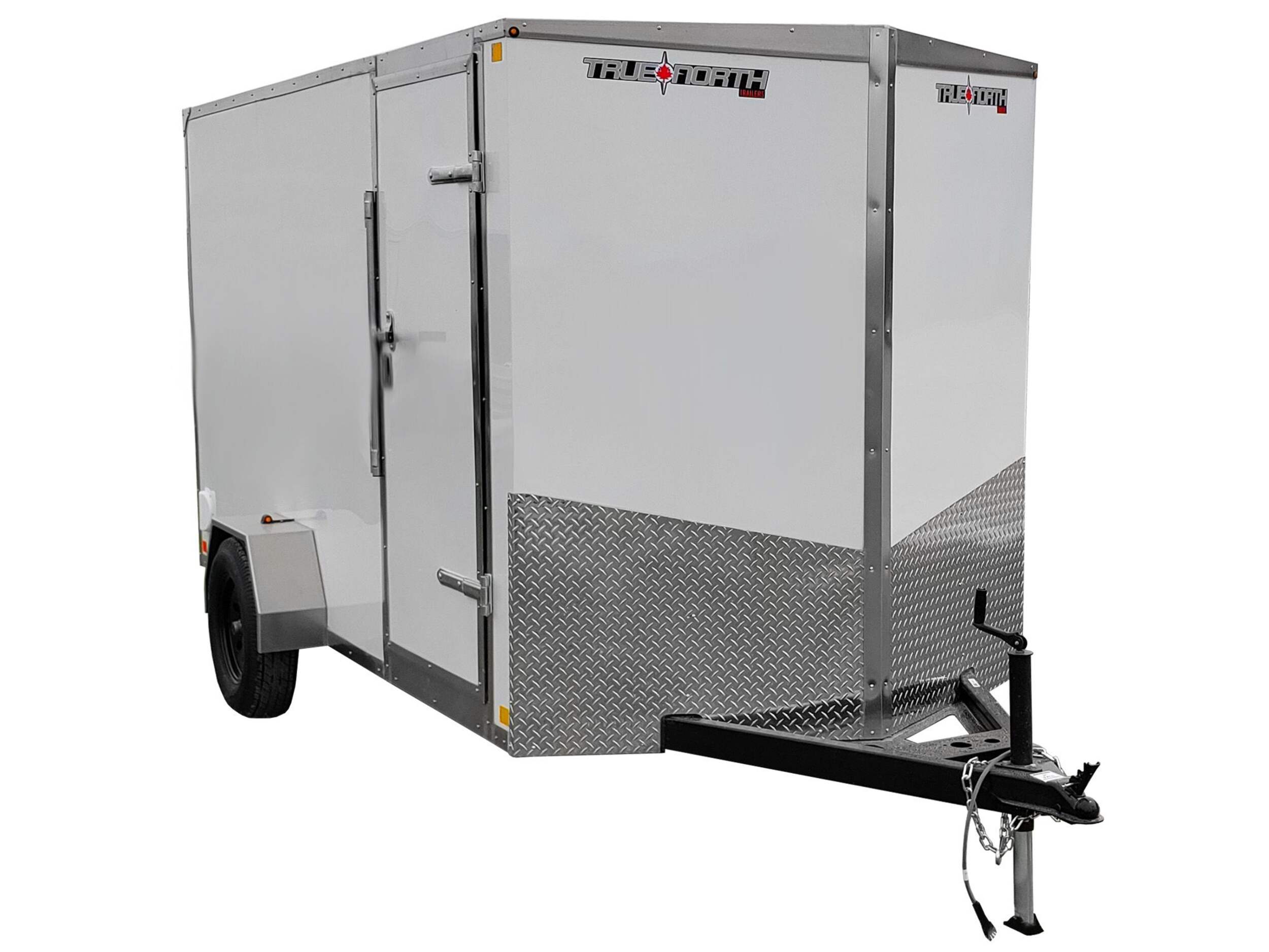 Remorque utilitaire fermée avec porte-rampe True North, 6 x 12 pi Front_Three_Fourths_Angled_Right