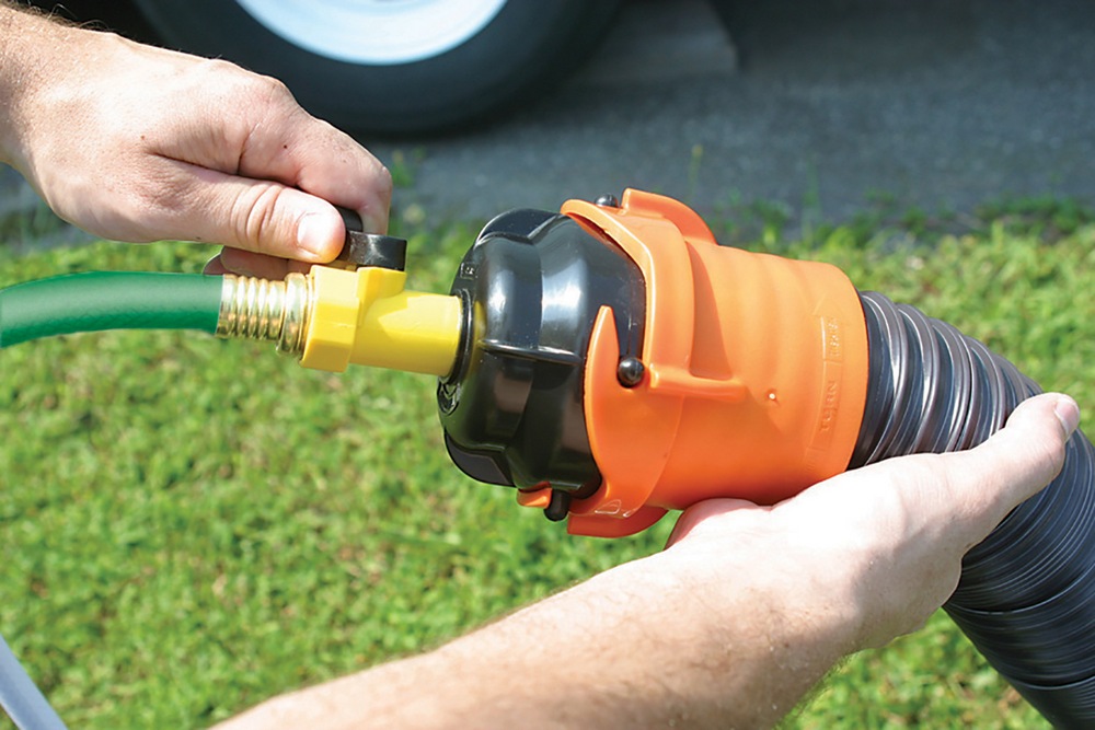 CAMCO 39533 RV Sewer Hose Rinse Cap Canadian Tire