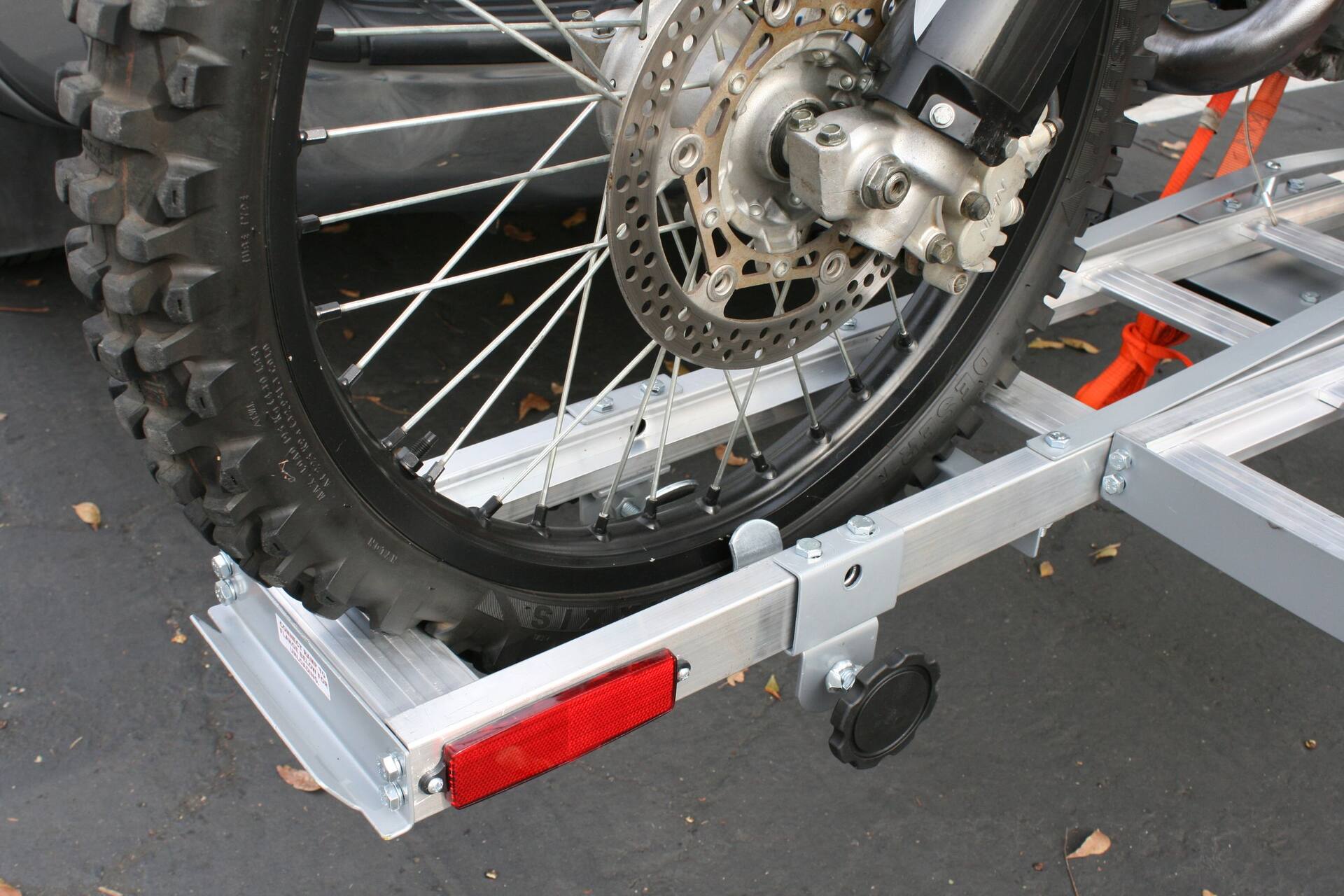 Dirt bike hitch carrier sales canadian tire