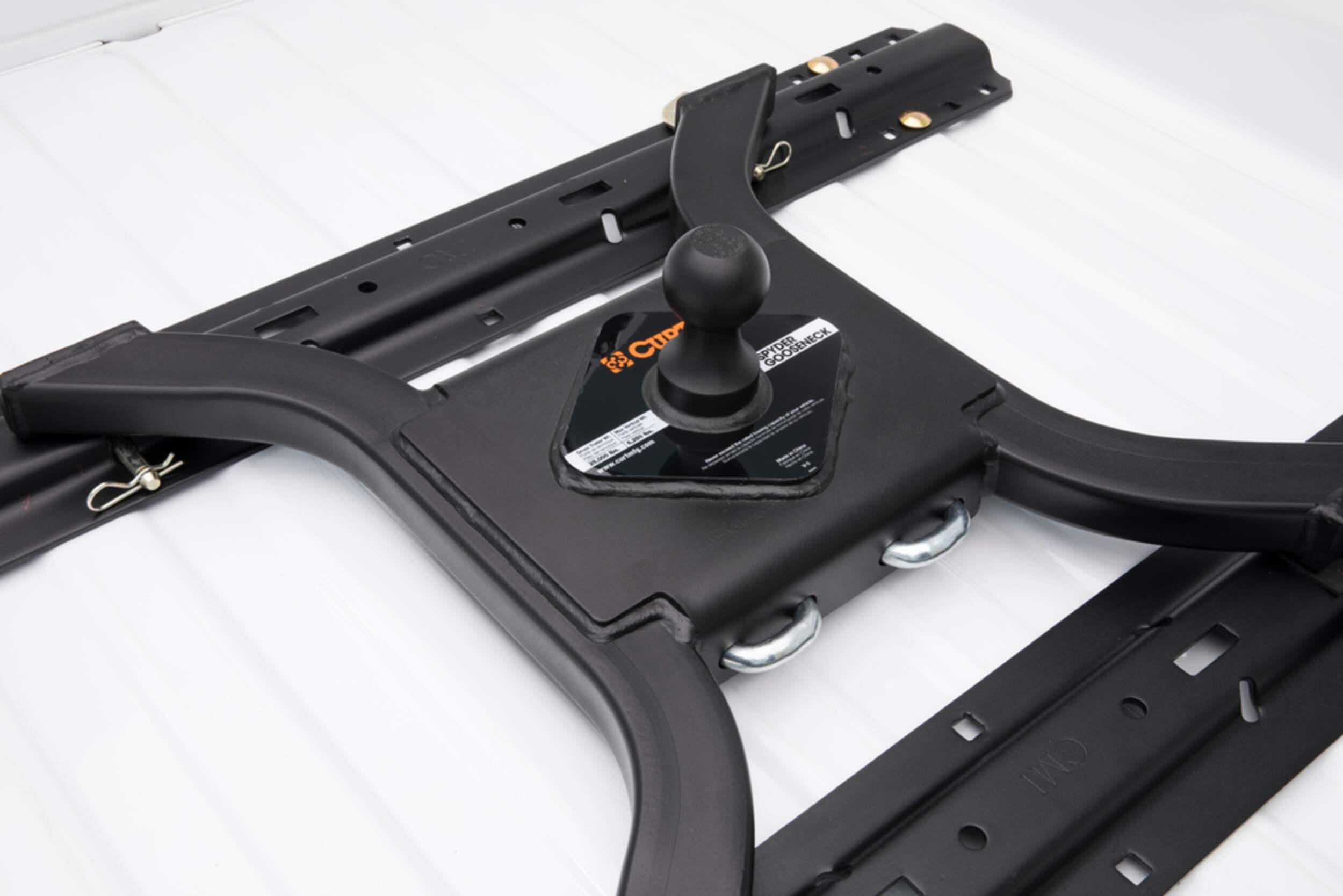 CURT Spyder 5th Wheel Rail Gooseneck Hitch Canadian Tire