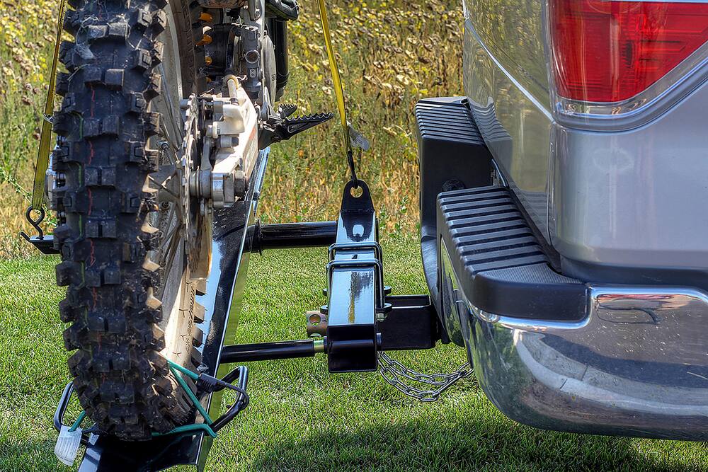 DK2 Hitch Mounted Motorcycle Carrier | Canadian Tire