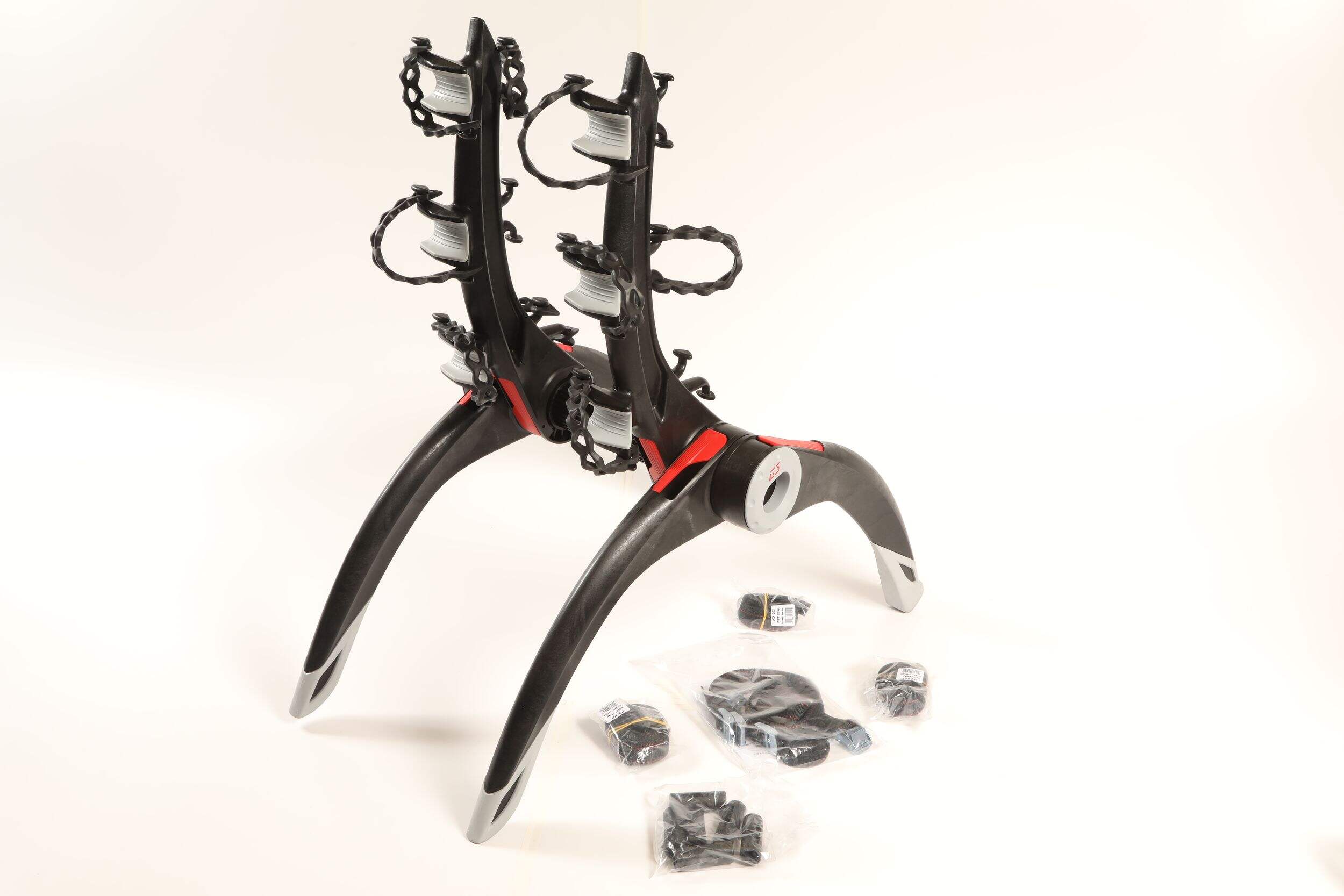 Porte-vélos de coffre G3, 3 vélos Front_Three_Fourths_Angled_Left