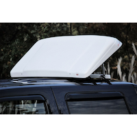 Déflecteur de vent Icon AeroShield, WD600, blanc, 56 x 22 po Front_Angled_Left