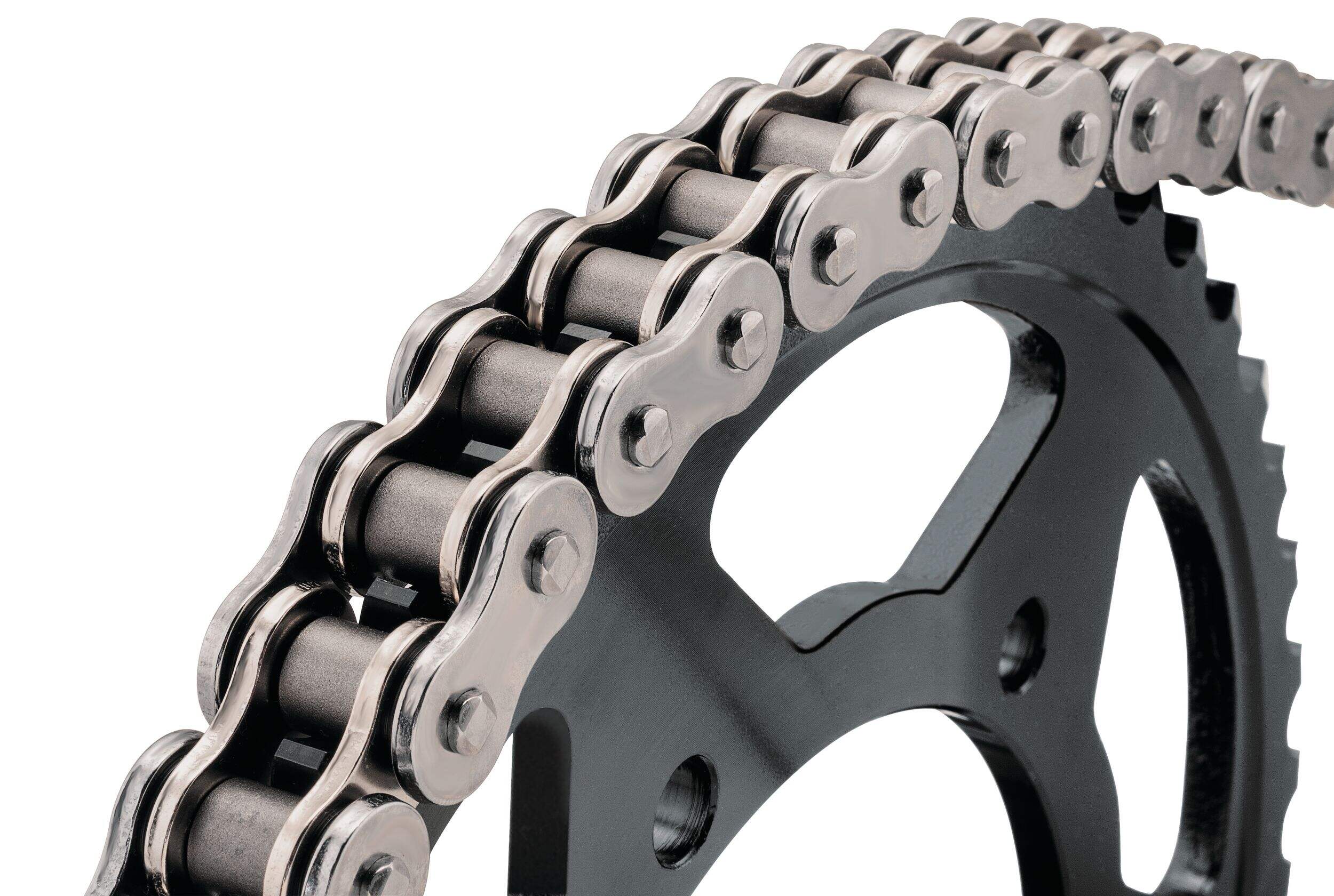 BikeMaster 420H Heavy-Duty Precision Roller Chain CloseUp