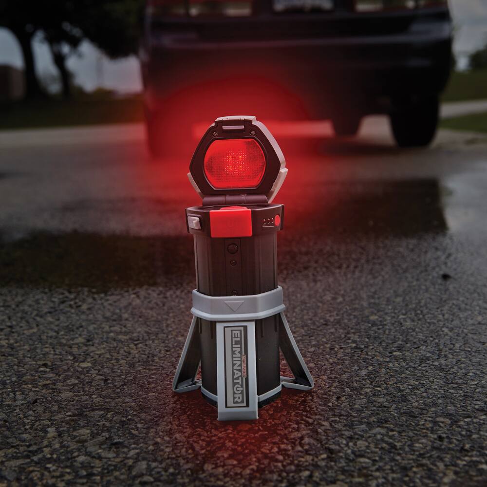 motomaster eliminator emergency tripod light