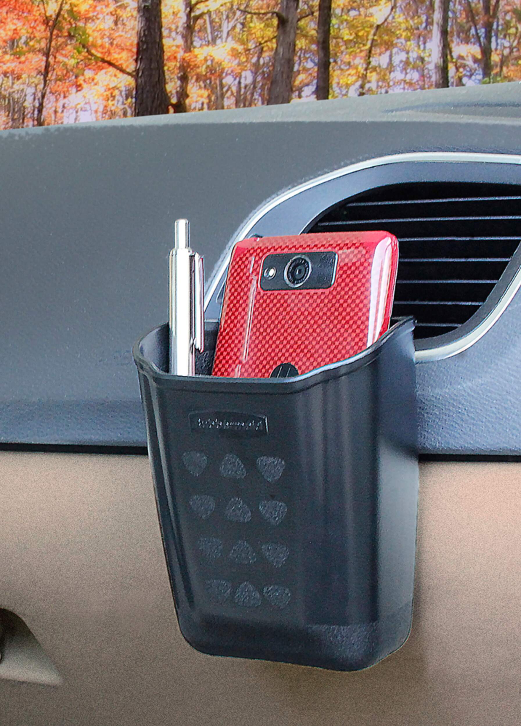 Rubbermaid Hard-Sided Catch-All Vent Front_Angled_Left