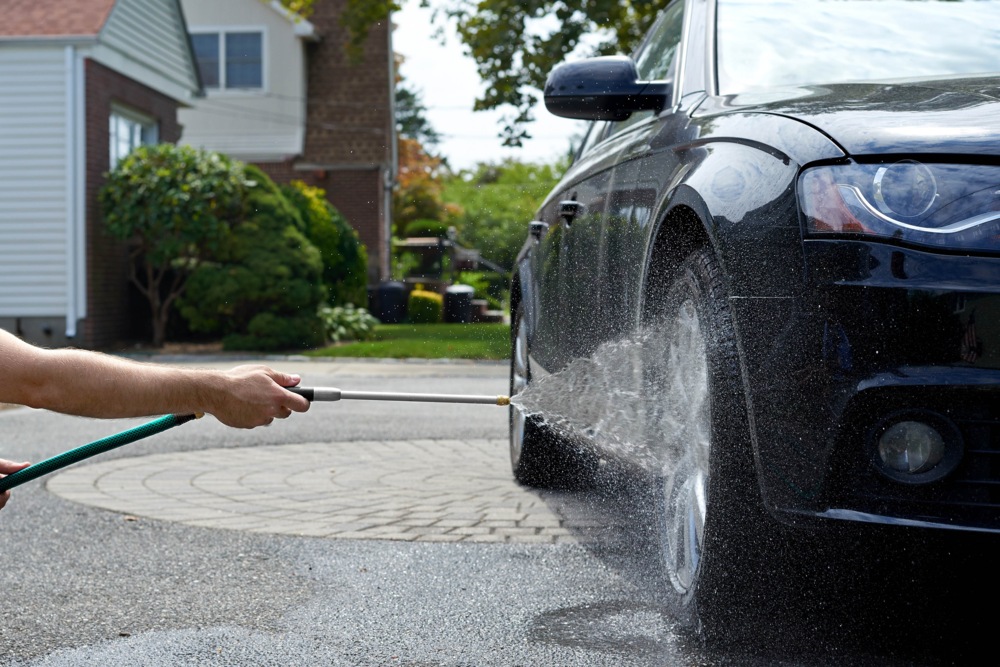 Big Boss XHose Aqua Jet Water Jet Power washer includes 2 Spray