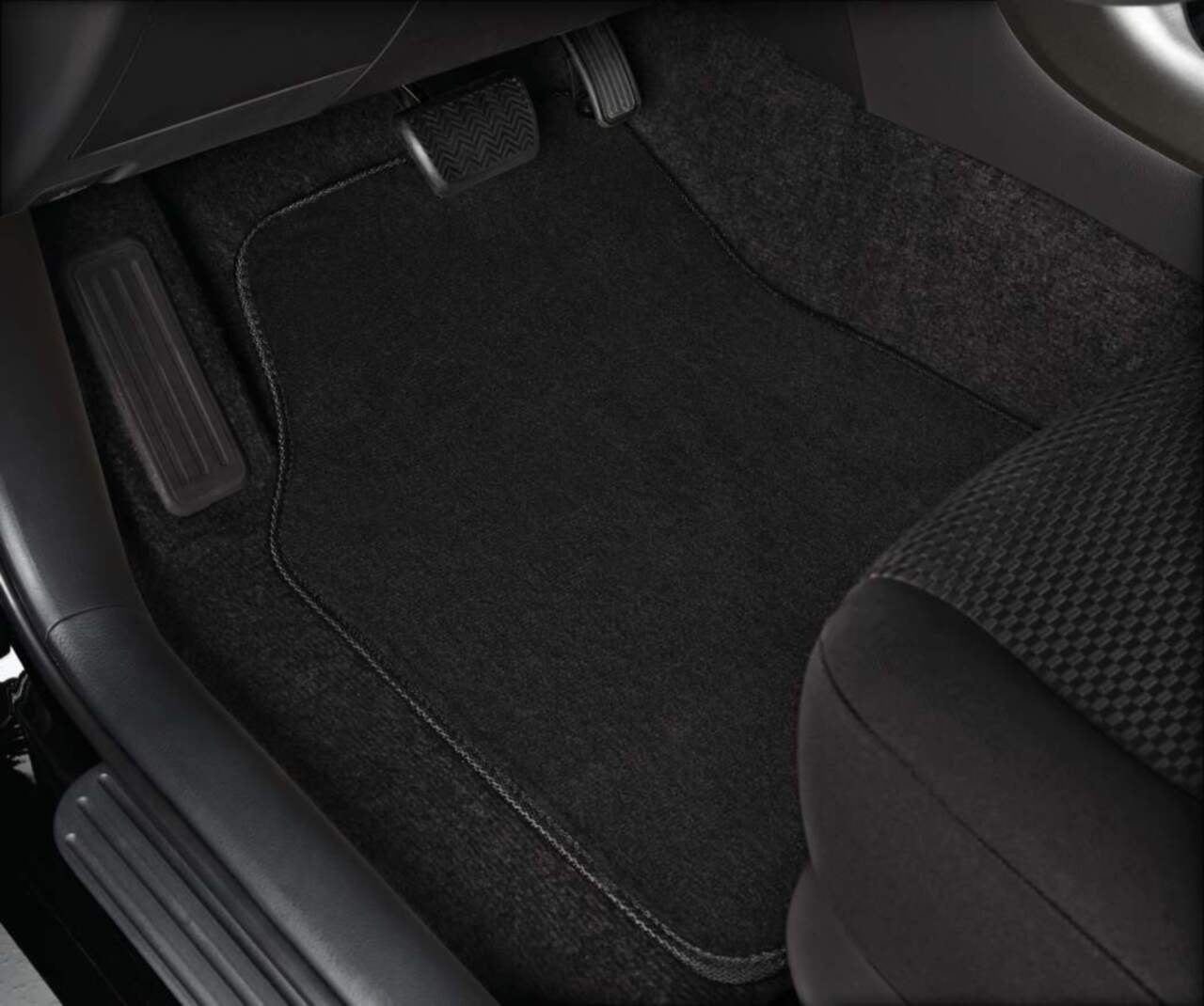 MotoMaster Premium Carpet Floor Mats 4 pc Canadian Tire