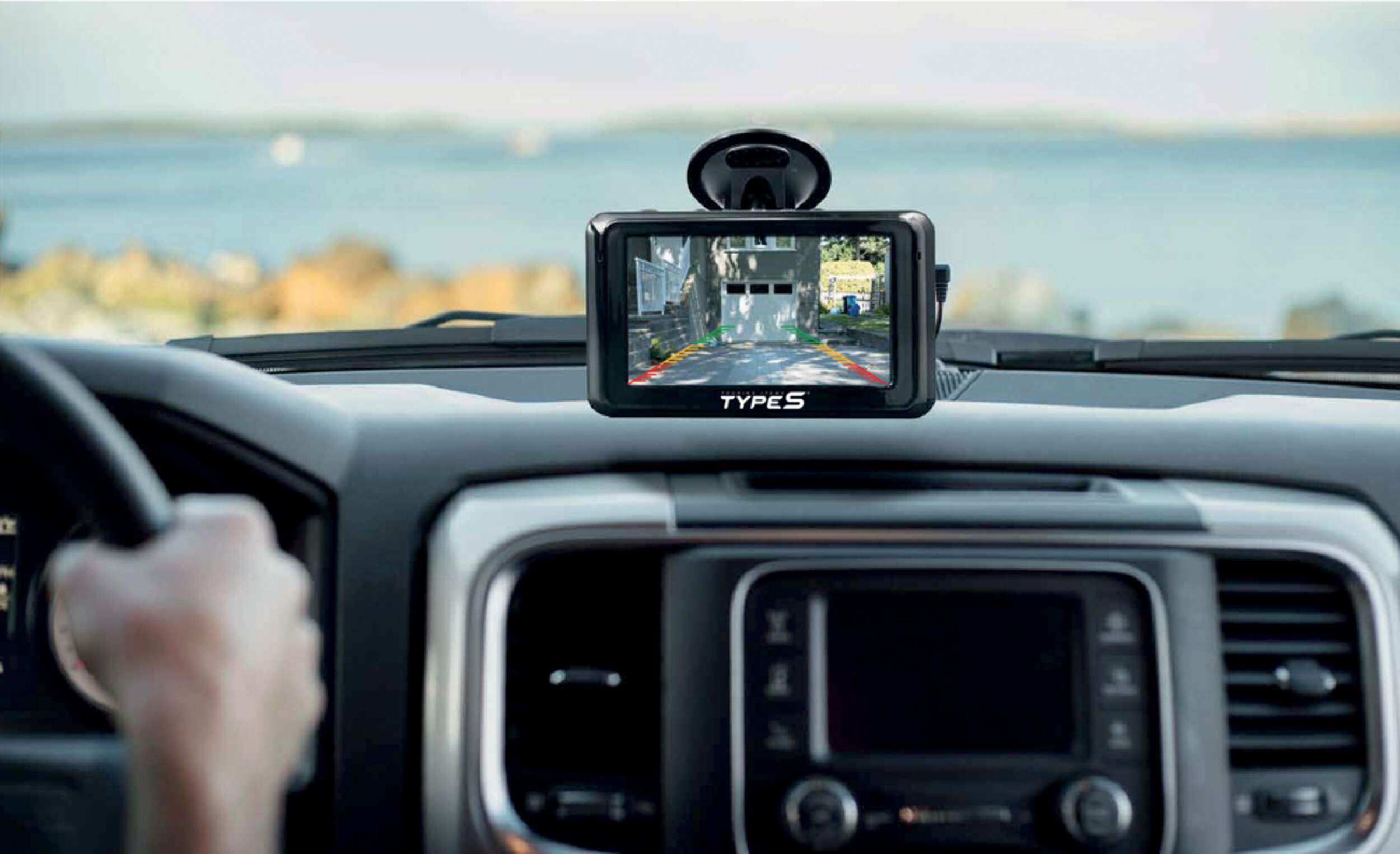 Type S Flex Mount Backup Camera with 5in Monitor Canadian Tire