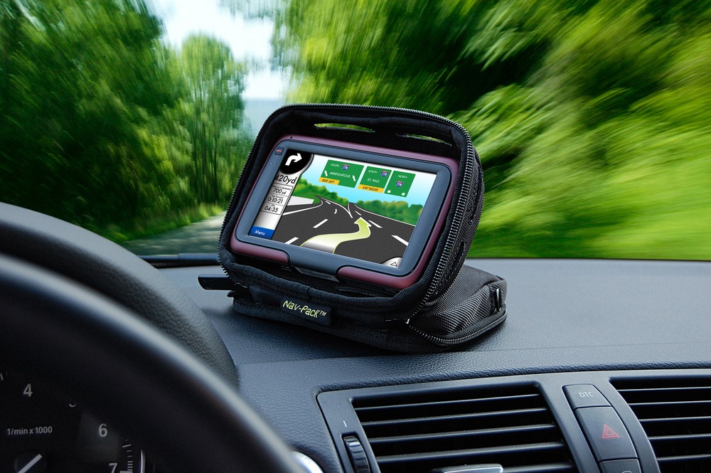 Bracketron GPS Weight Dash Mount and Carry Case Canadian Tire