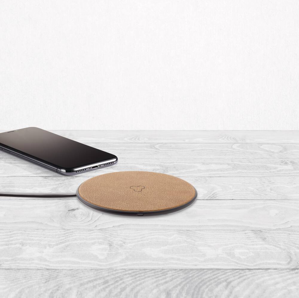 Bluehive 15 Watt Leather Wireless Charger, Qi Certified, Brown 