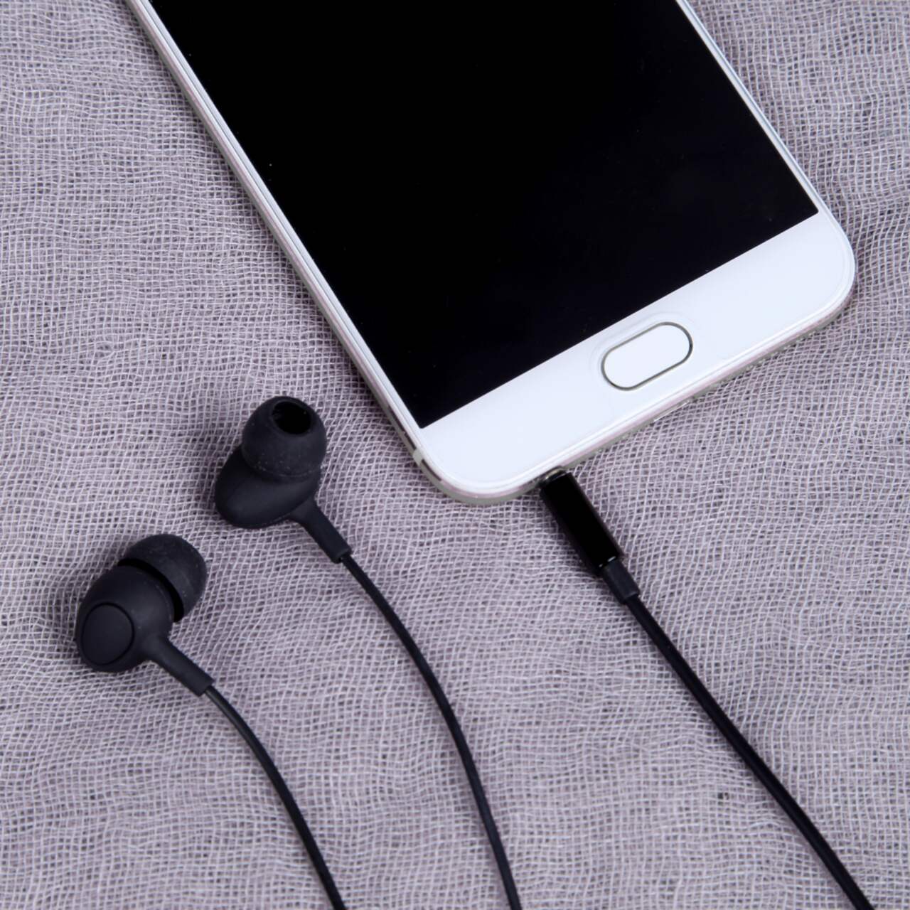Canadian tire deals earphones