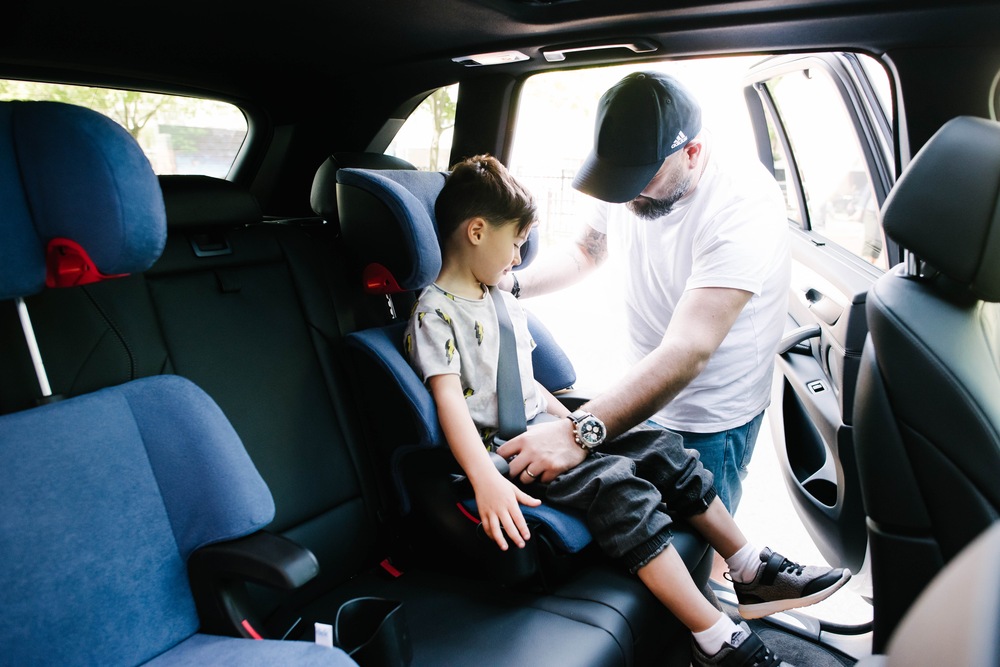 Clek Oobr Reclining High Back + Backless Booster Car Seat, Carbon Black