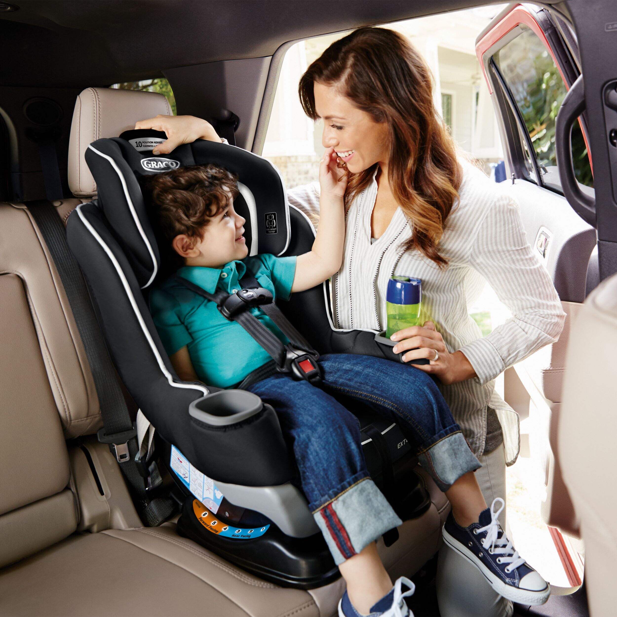 Graco Extend2Fit Convertible Car Seat, RearFacing Harness & Forward