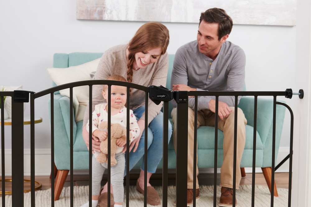 Regalo Home Accents Super Wide Safety Gate Canadian Tire - Regalo Home Decor Super Wide Baby Gate Black Regalo Home Accents Super Wide Safety Gate Canadian Tire - Regalo Home Decor Super Wide Baby Gate Black