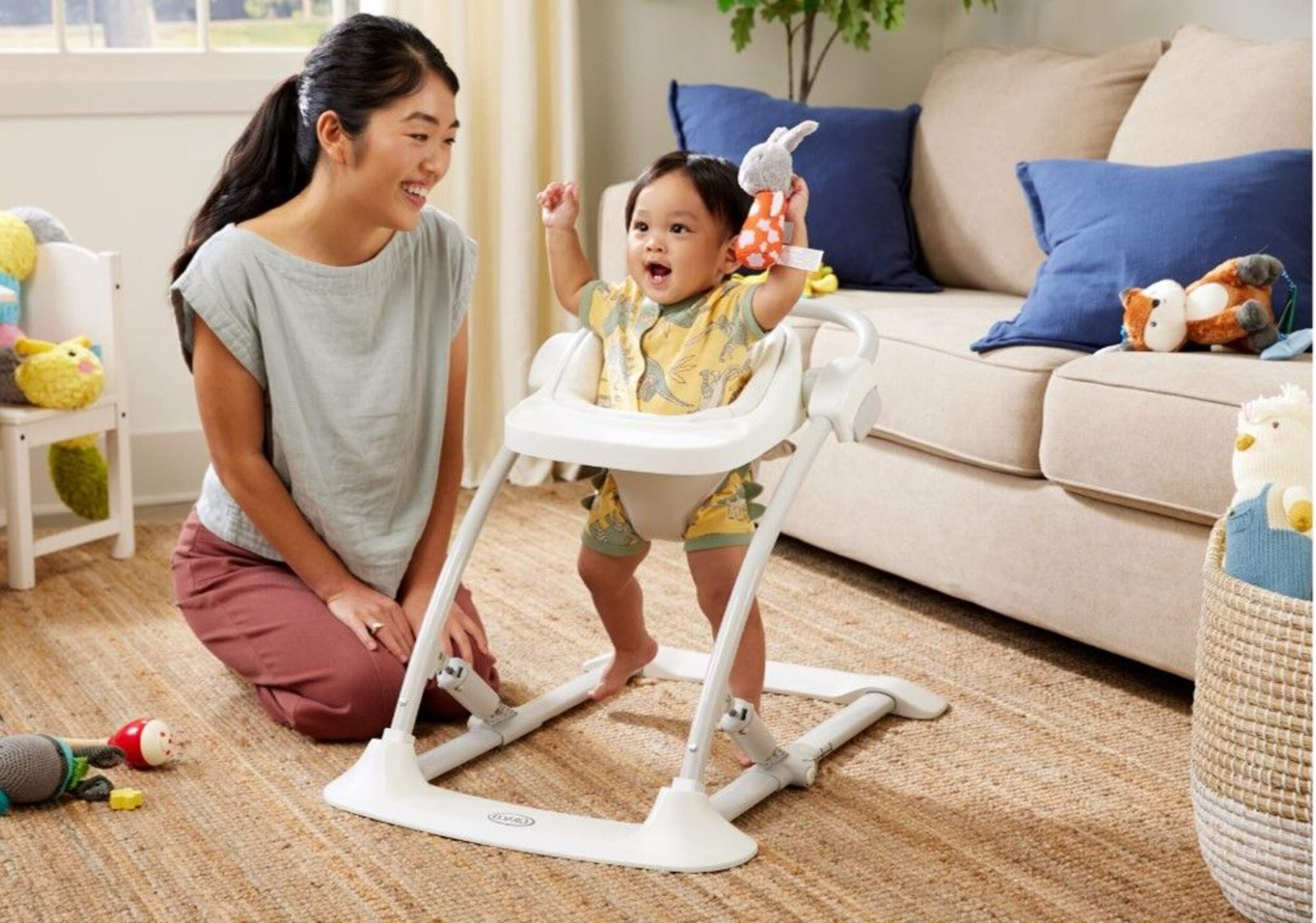 Graco JumpStart 4-in-1 Play Spot Activity Bouncer Front_Three_Fourths_Angled_Left
