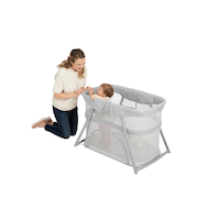 Graco DreamMore - Berceau de voyage 3-en-1 Front_Three_Fourths_Angled_Left