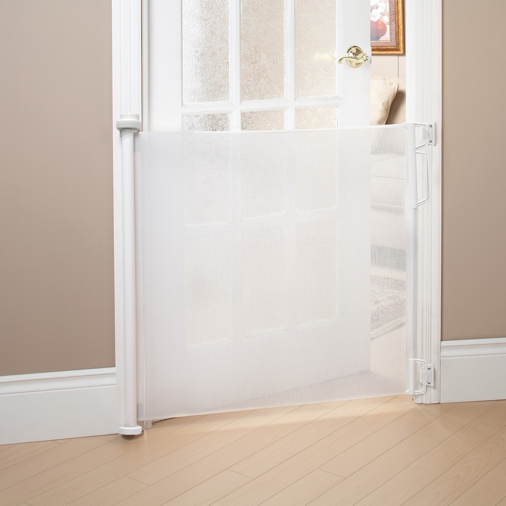 Billy Retractable Safety Gate, White Canadian Tire