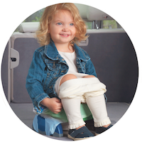 Potette Plus  - Siège de toilette 2-en-1 pour enfant Front_Angled_Right