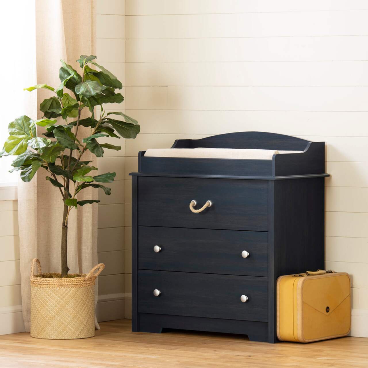 Aviron changing table hotsell