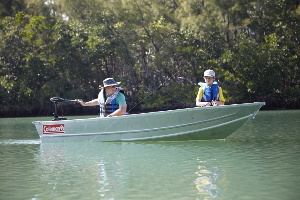 MotoMaster Nautilus Portable Power Pack & Battery Booster/Jump Starter