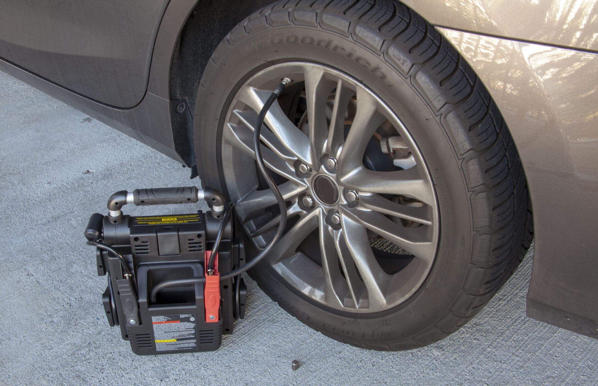 MotoMaster Eliminator Booster Pack/Jump Starter, With AutoStop Digital