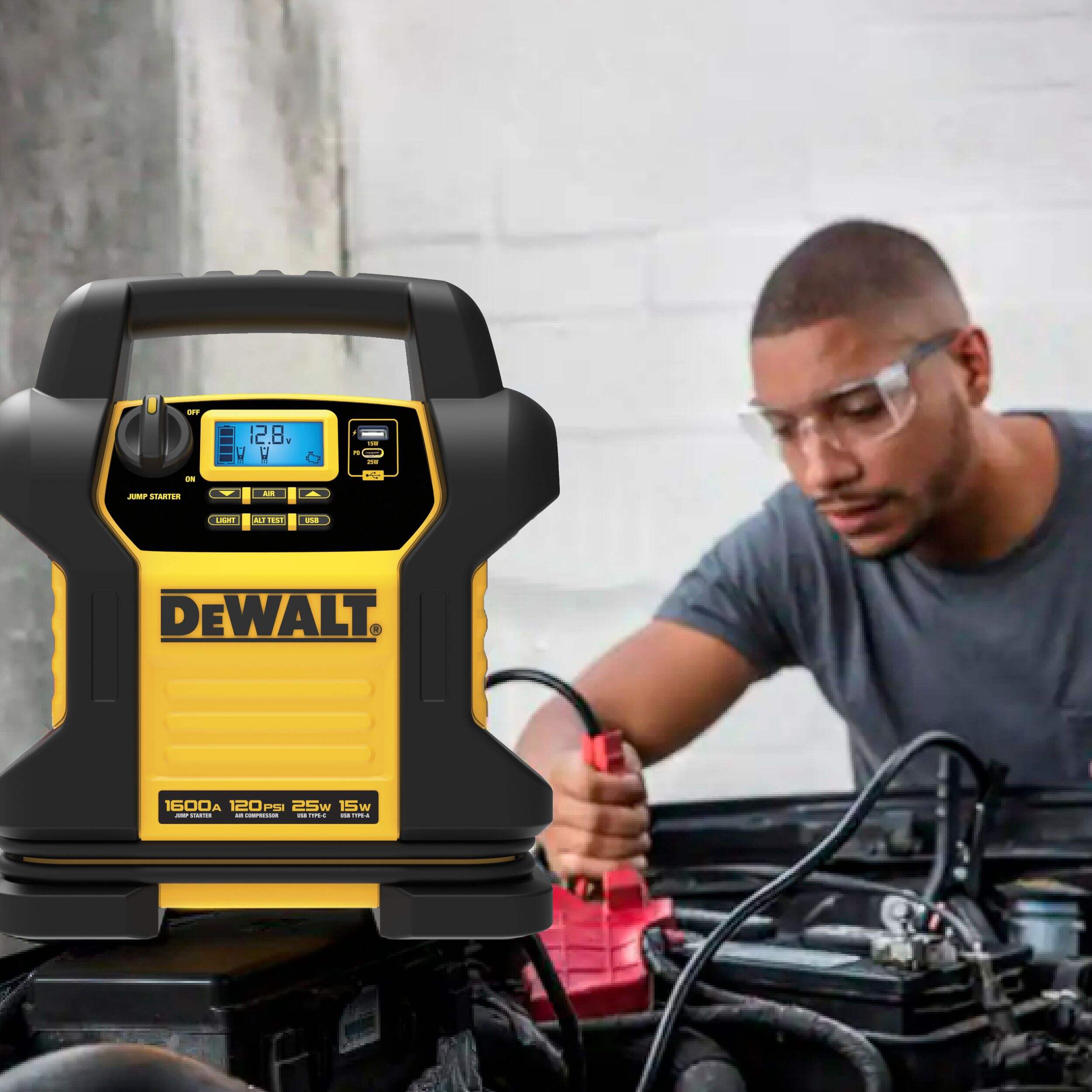 DEWALT DXAEJ14CA Booster Pack/Jump Starter, With AutoStop Digital Air