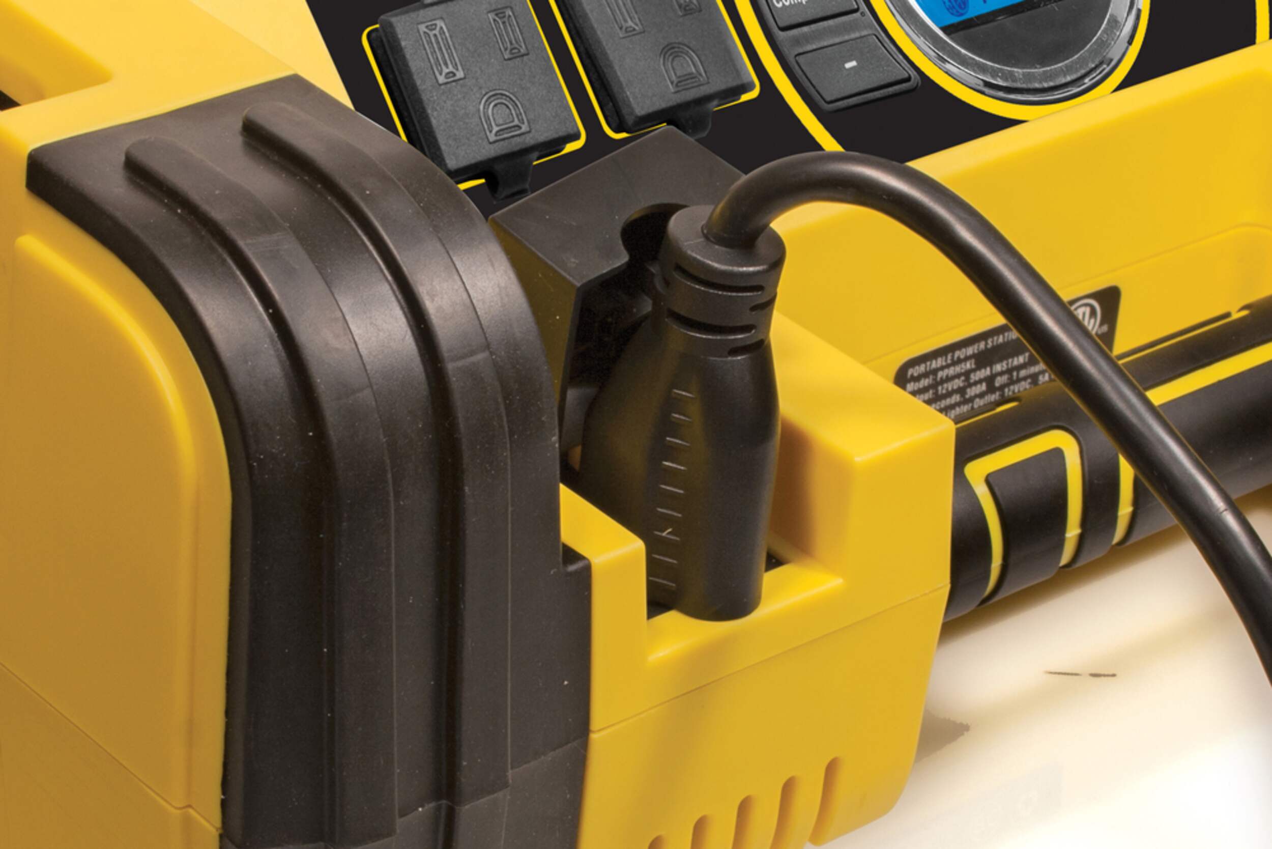 Stanley POWERiT 700A Power Station Canadian Tire