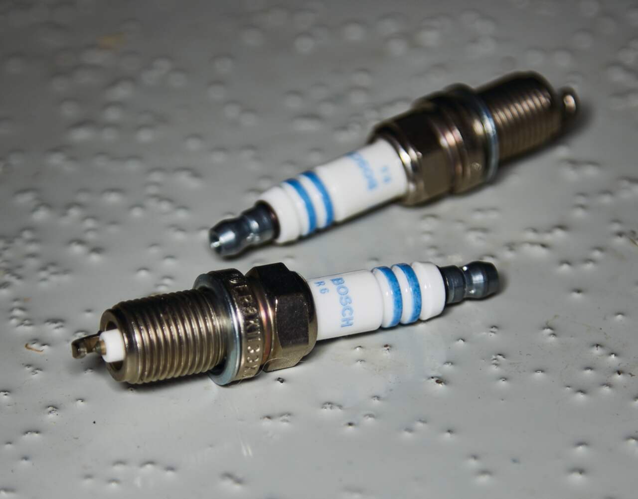 BOSCH 9609 OE Fine Wire Double Iridium Spark Plug - Single