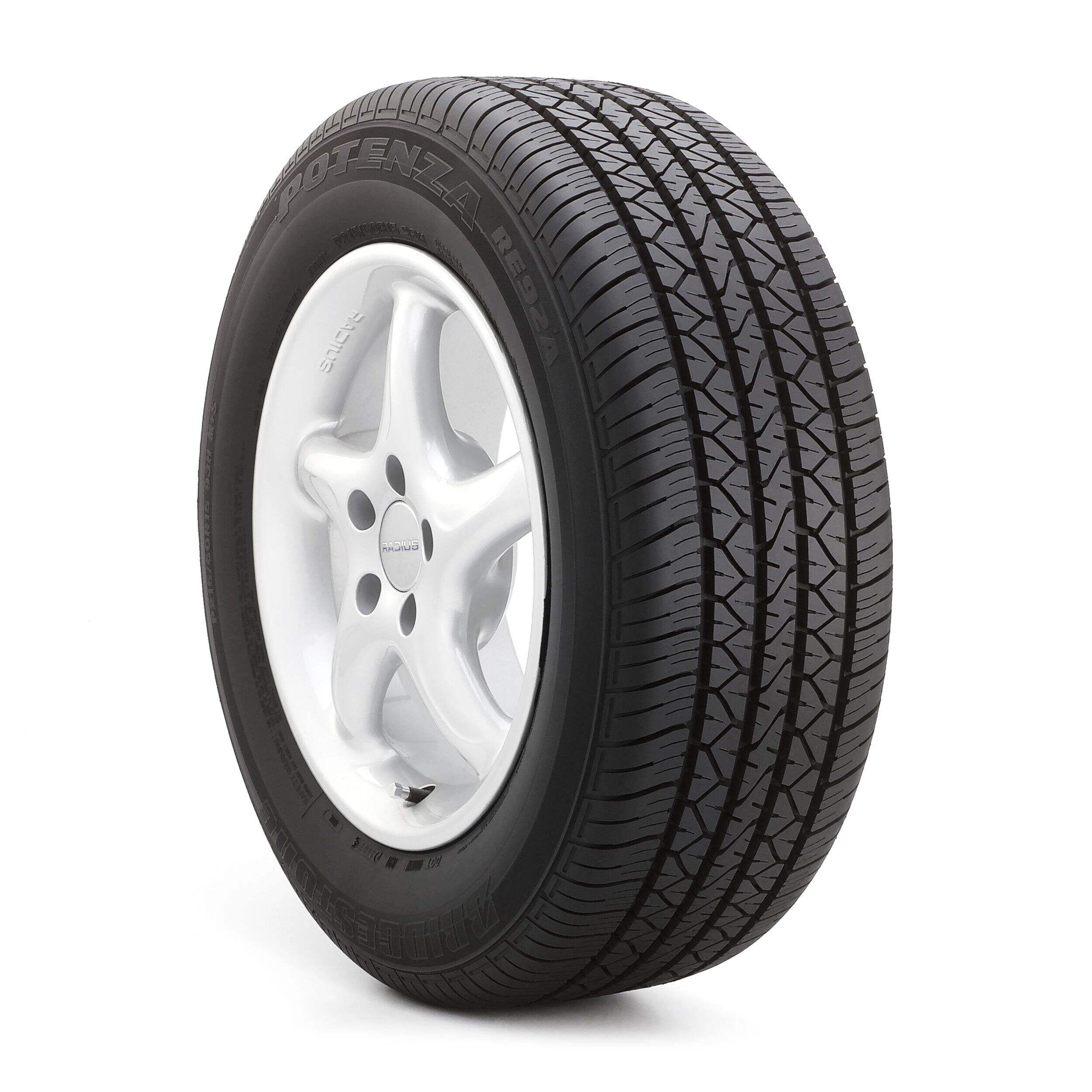 Pneu Bridgestone Potenza RE92A performant pour véhicules de tourisme et multisegments Front_Three_Fourths_Angled_Right