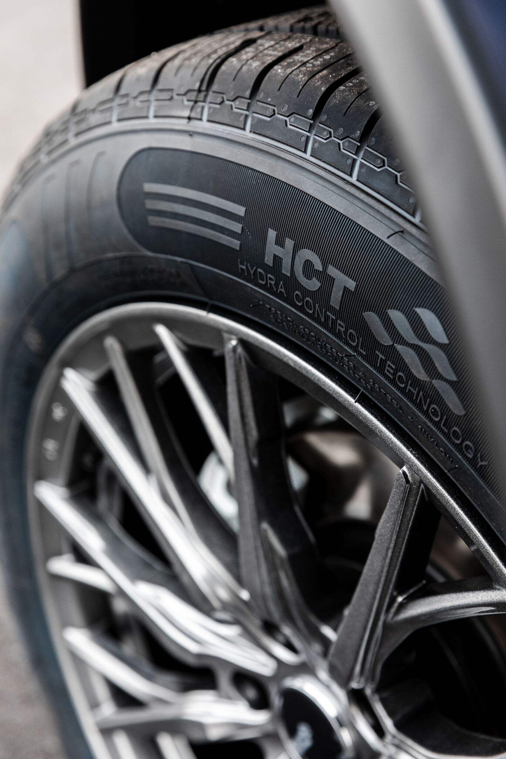 MotoMaster Hydra Edge Tour Tire for CUV | Canadian Tire