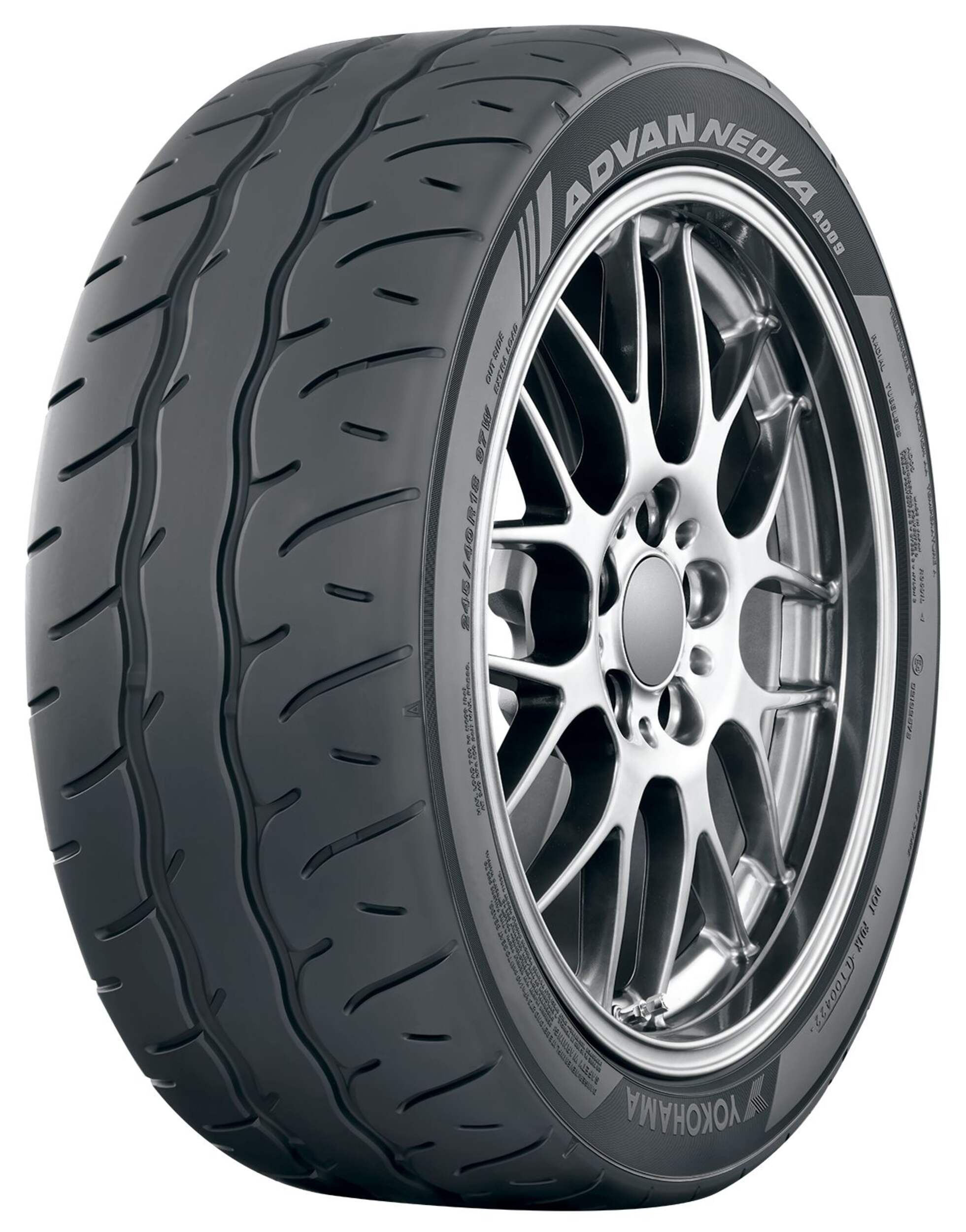 255/35R20 97W ADVAN