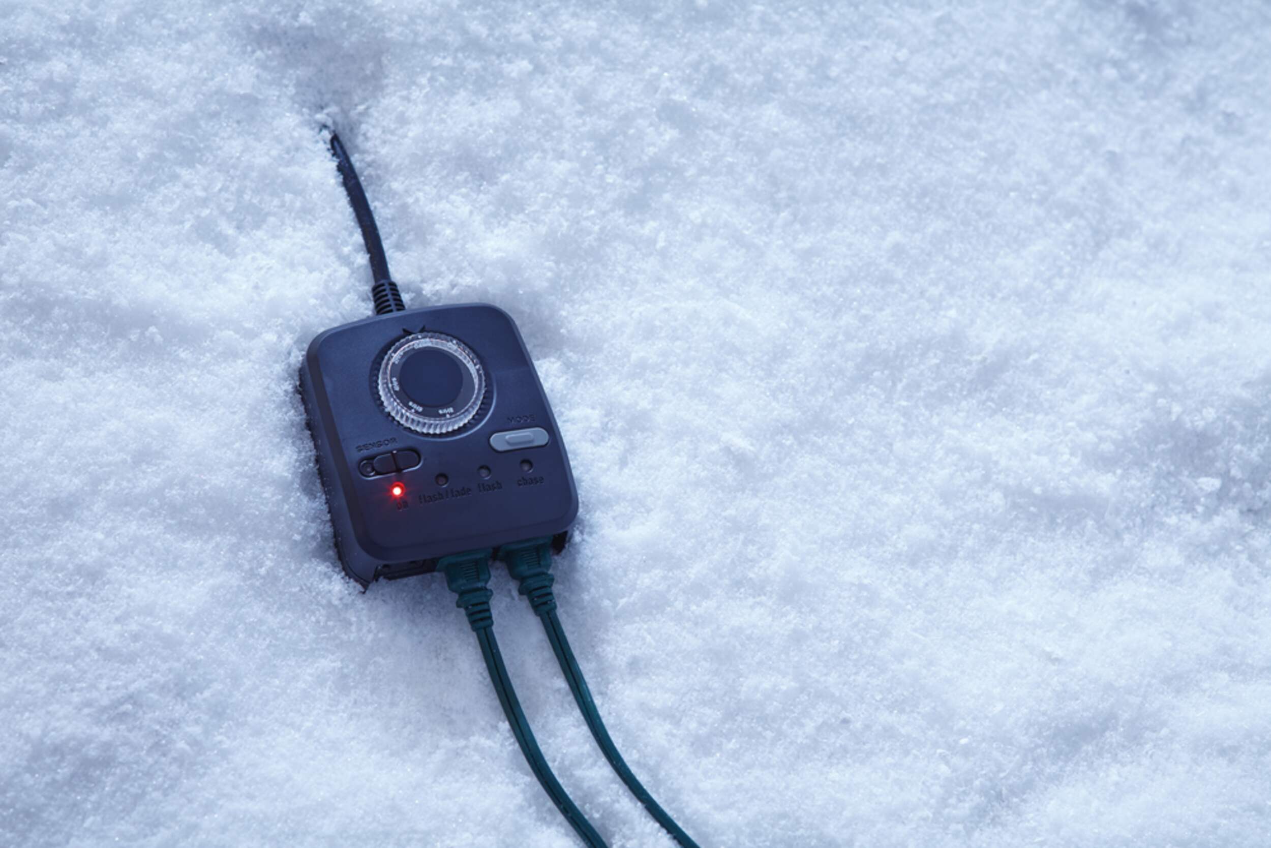 NOMA Outdoor Holiday Light Timer, 4 Light Settings, 3 Grounded Outlets