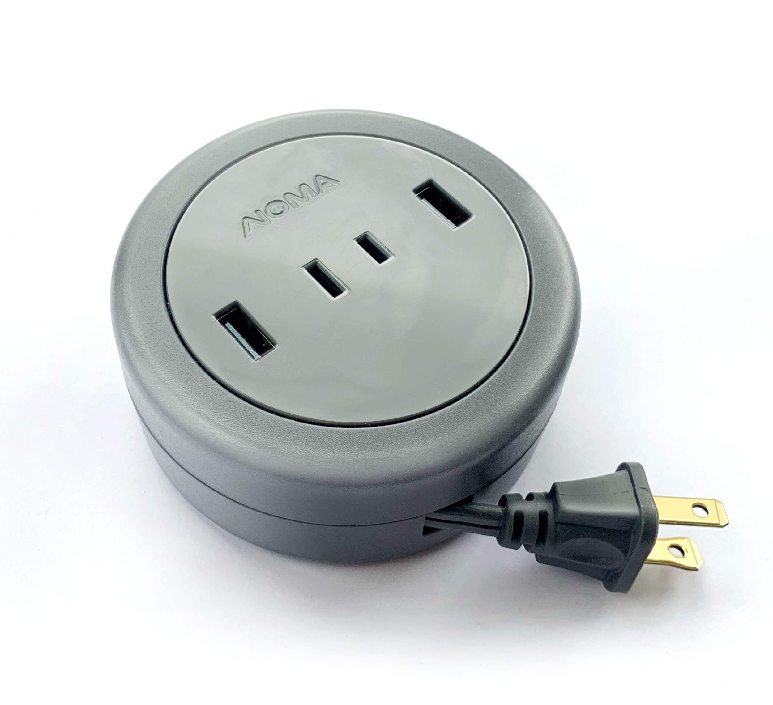 Rallonge de voyage NOMA à 1 prise et 2 ports USB, prise rétractable de 5 pi, vert Front_Elevated