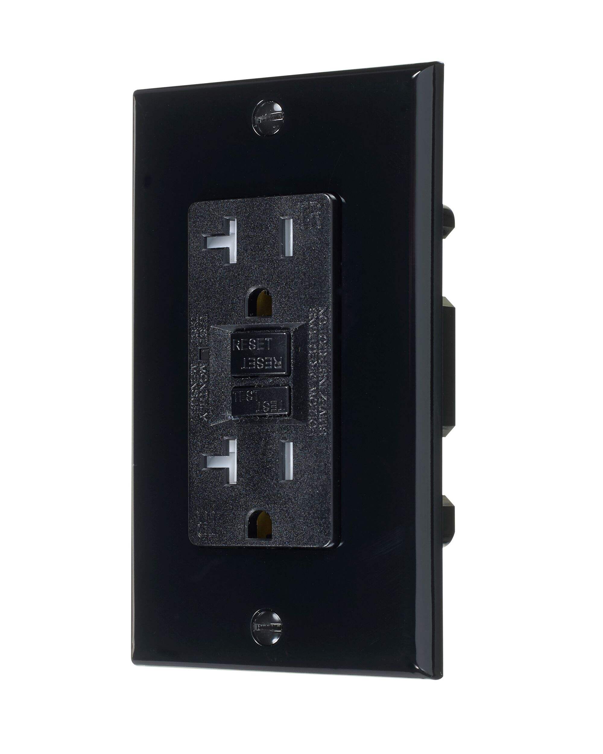 Vista 20A Tamper Resistant GFCI Receptacle, Black Front_Angled_Left