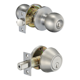 Poignée de porte boule et serrure à pêne dormant Garrison, acier inoxydable Front_Angled_Right