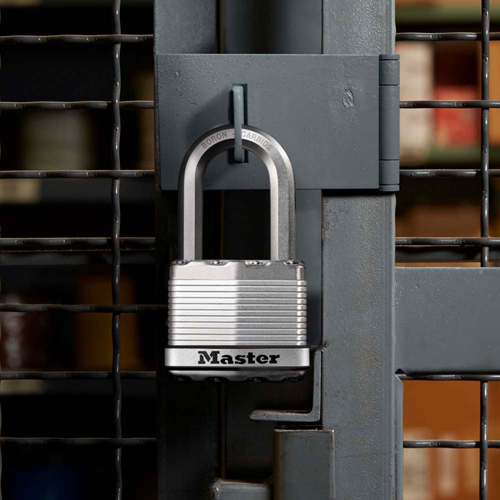 Master Lock 44mmWide Laminated Magnum Steel Keyed Padlocks with 38mm