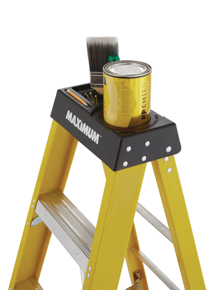 MAXIMUM Grade 1A Fiberglass Step Ladder, 300lb 6ft Canadian Tire