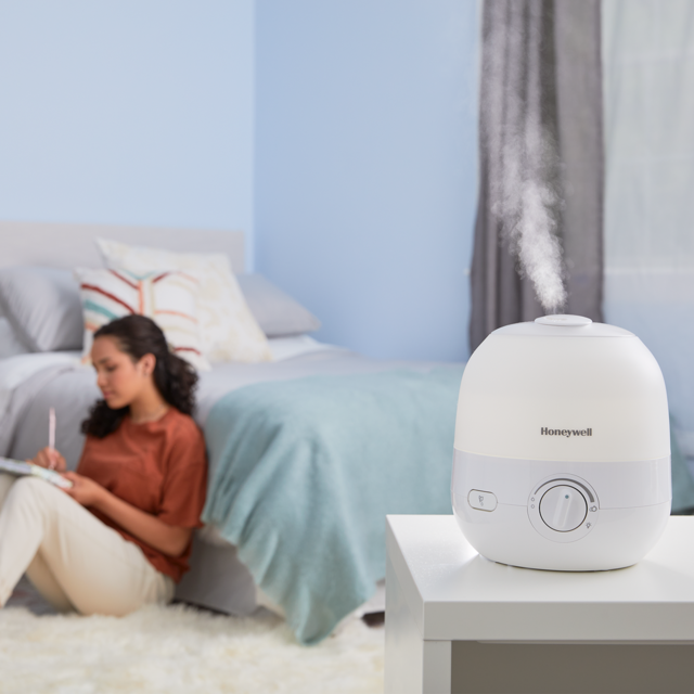 Honeywell HUL530C Ultra Glow™ Ultrasonic Humidifier + Diffuser