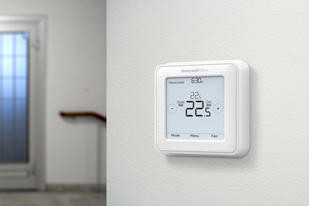 Honeywell Home T5 Touchscreen Programmable Thermostat Canadian Tire