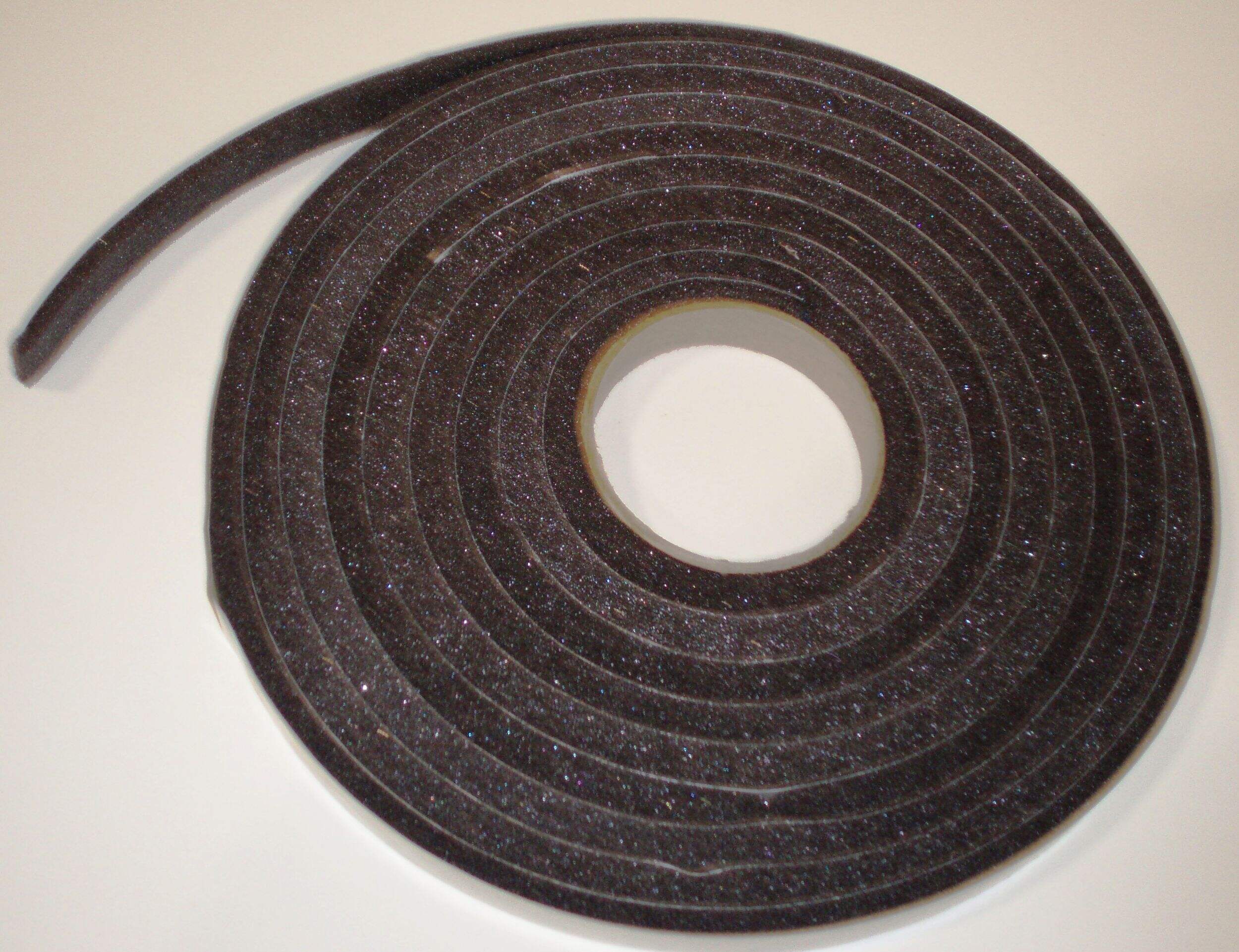Frost King Open Cell Foam Seal Tape, 3/4-in x 17-ft, Thick Grey Overhead_Plunge