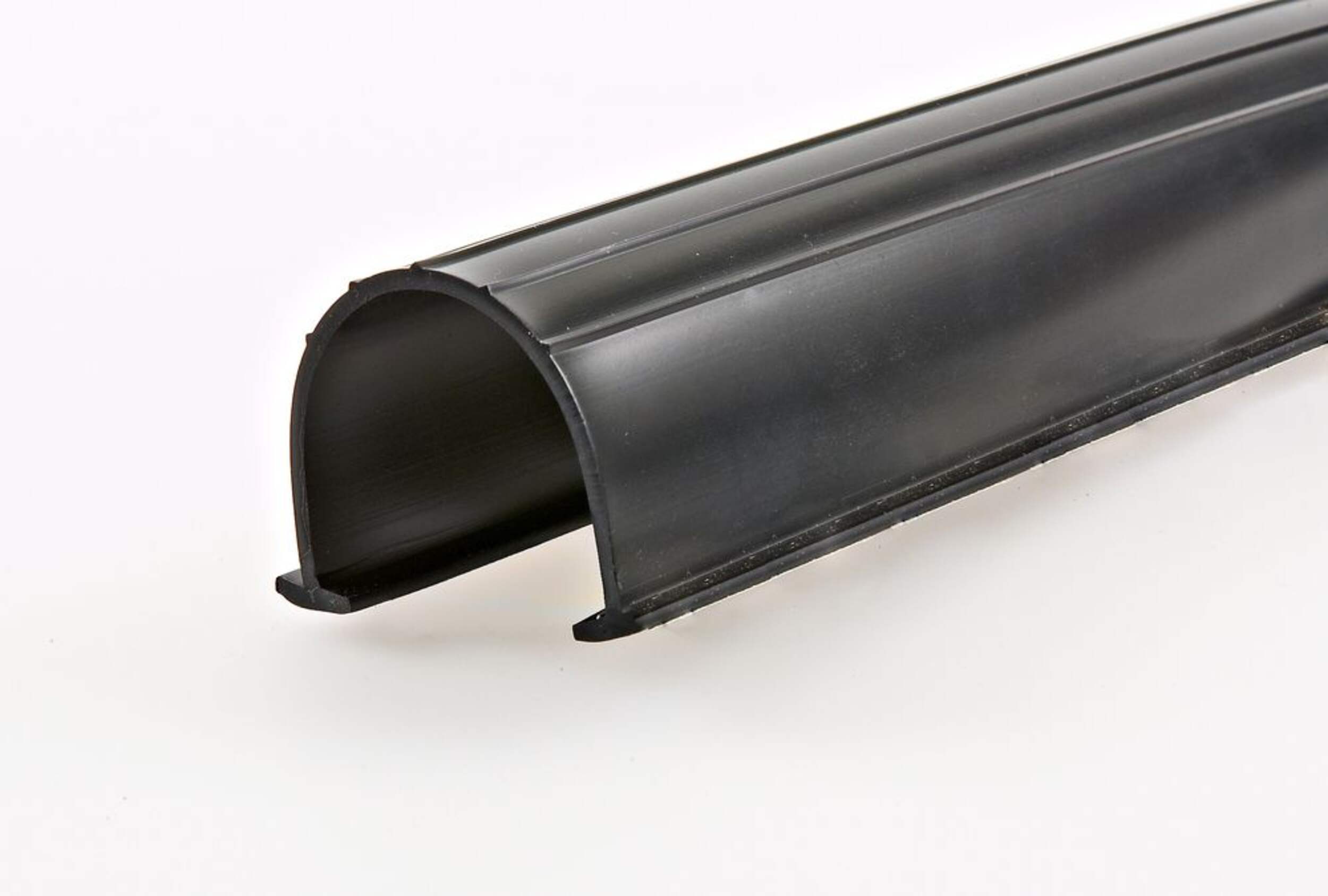 Frost King Vinyl Garage Door Bottom Weather Replacement Bottom Seal, 9-ft Back_Elevated