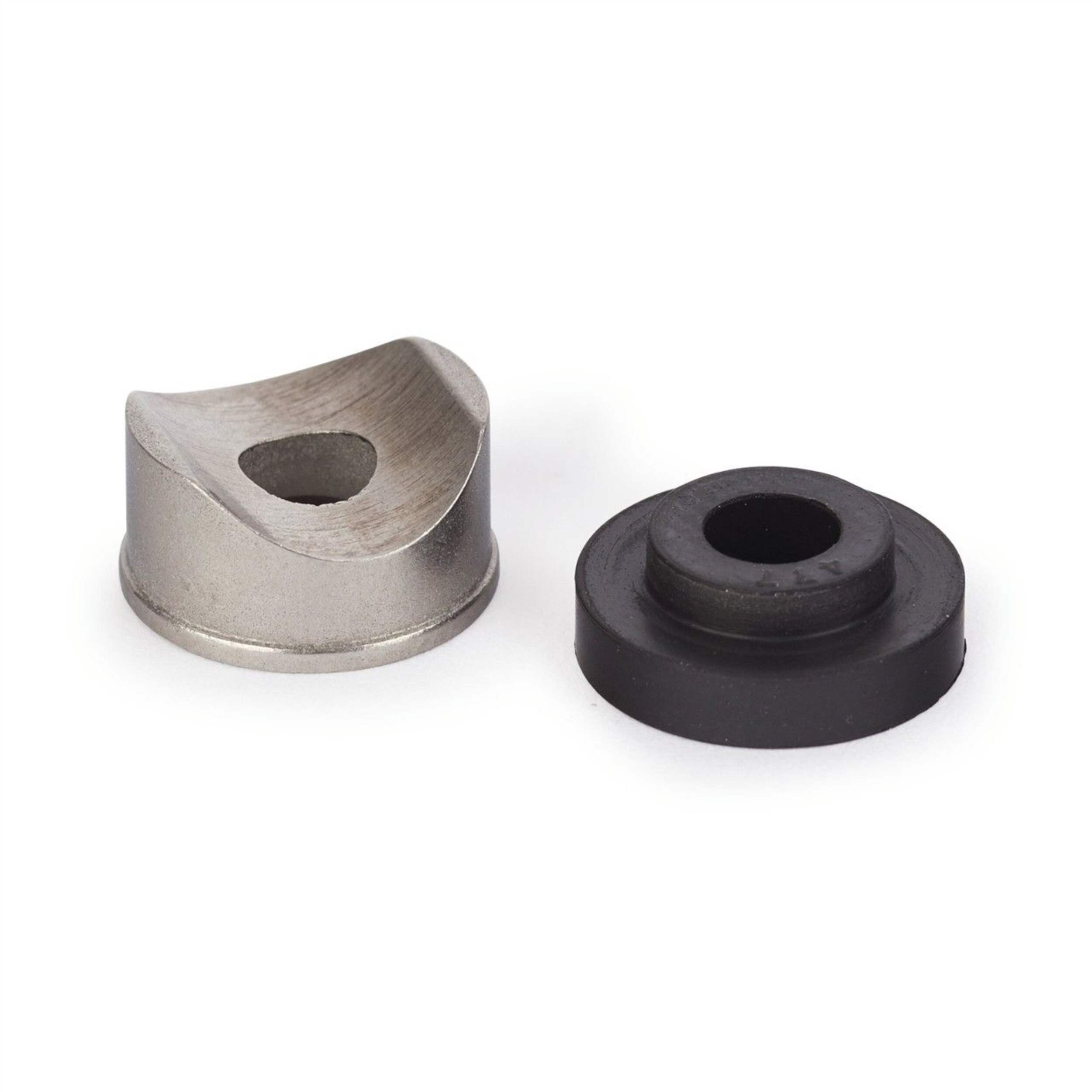 Graco TrueAirless Replacement Single Seal, Use with RAC IV Hand-Tight Guard Front_Elevated