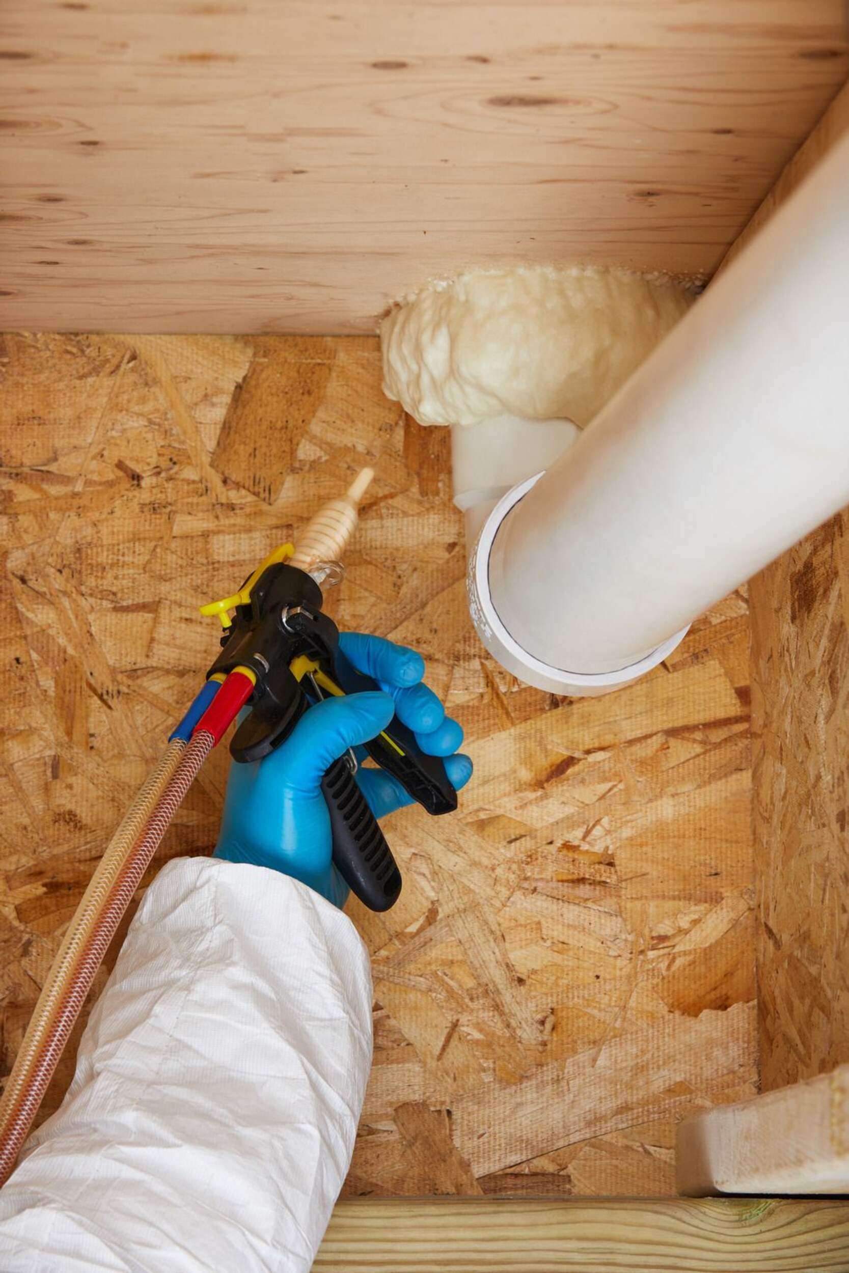 Froth Pak Professional Polyurethane Sealant Insulating Spray Foam Kit