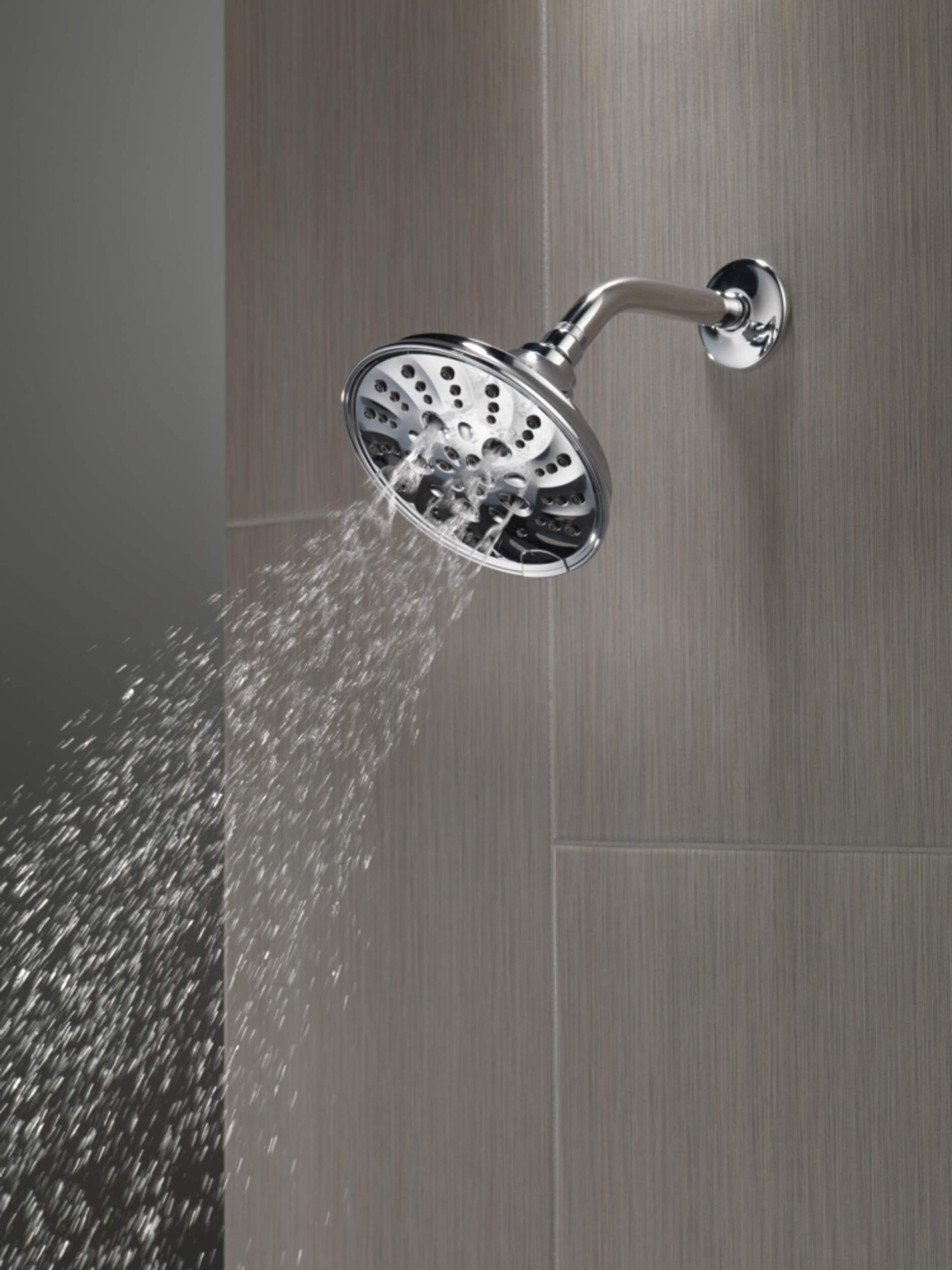 Pomme De Douche Delta H2okinetic 5 Réglages Chromé 6 Po Canadian Tire 7356