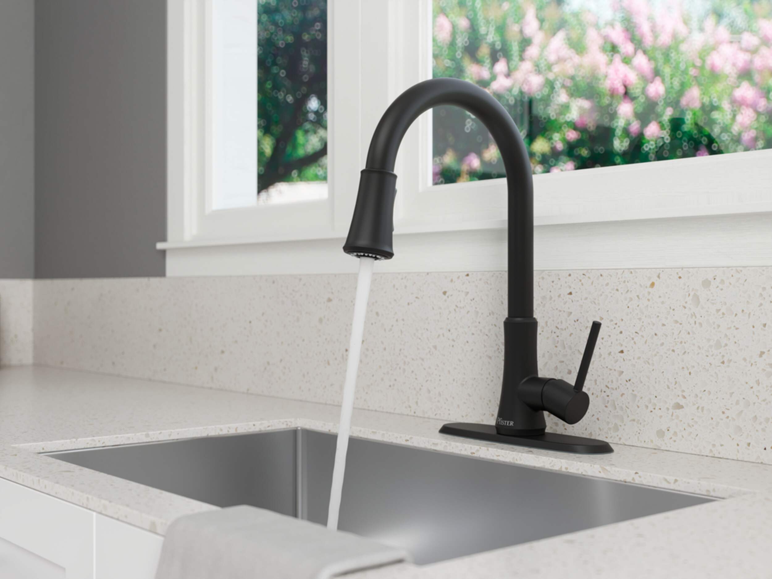 Pfister Classic Single Handle Pulldown Kitchen Faucet, Matte Black