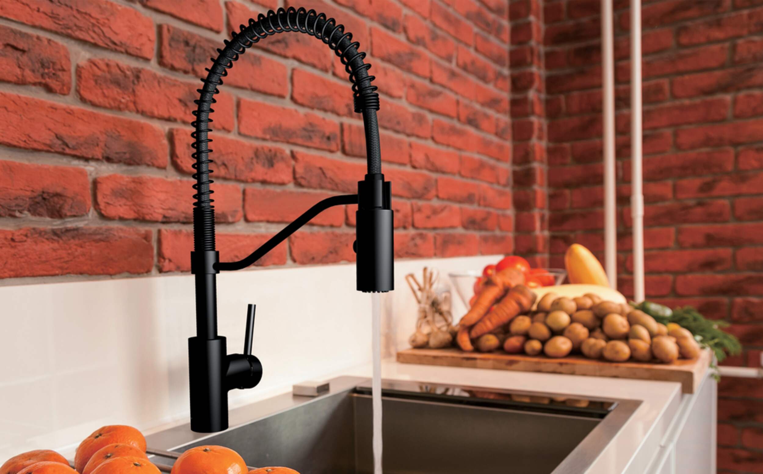 Danze Jasper Single Handle Pull Down Kitchen Faucet, Matte Black