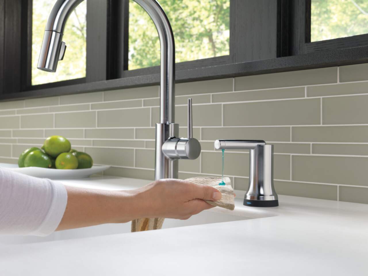 Delta Faucet Trinsic Single Handle High Arc Pull Down Kitchen